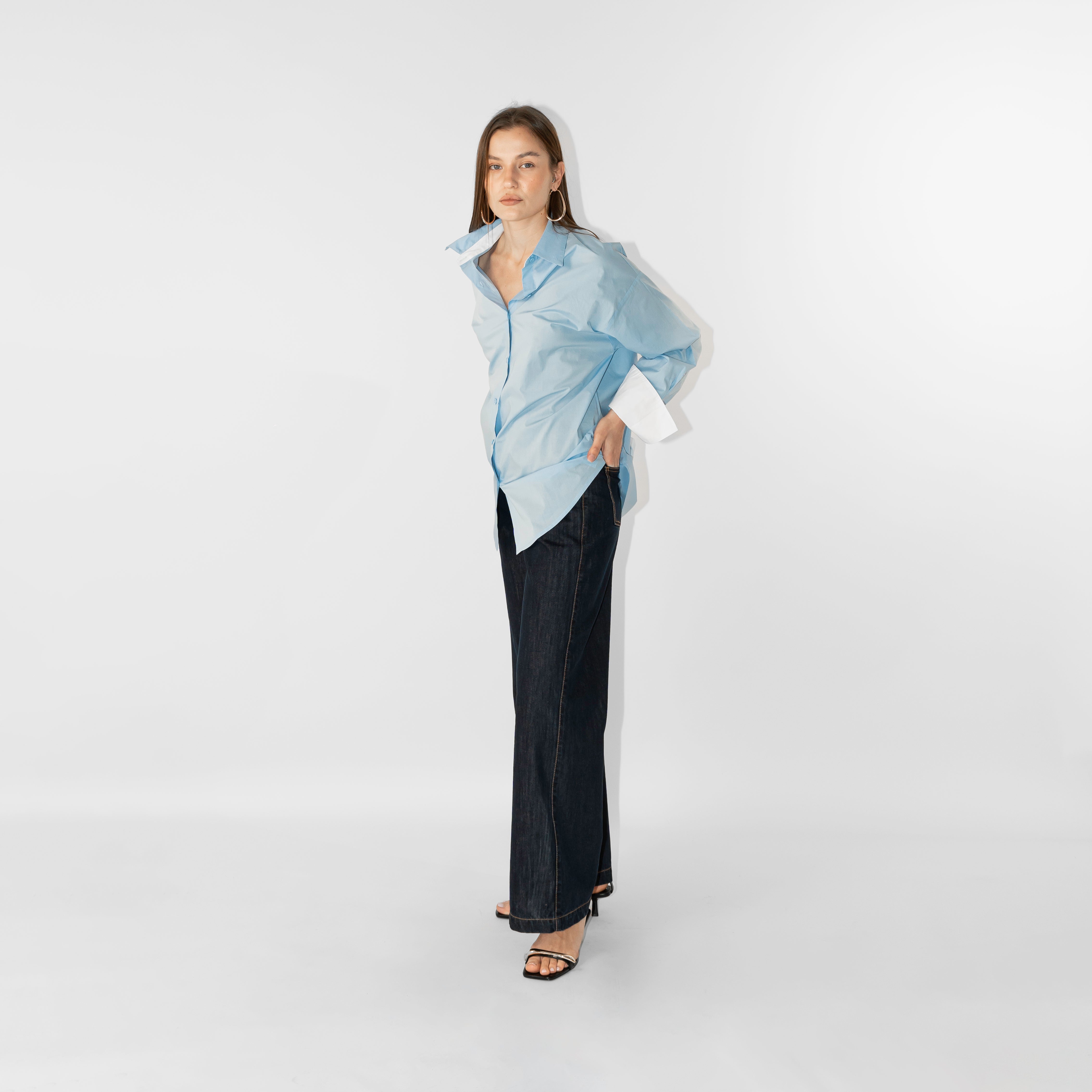 Camicia popelin con polsini a contrasto