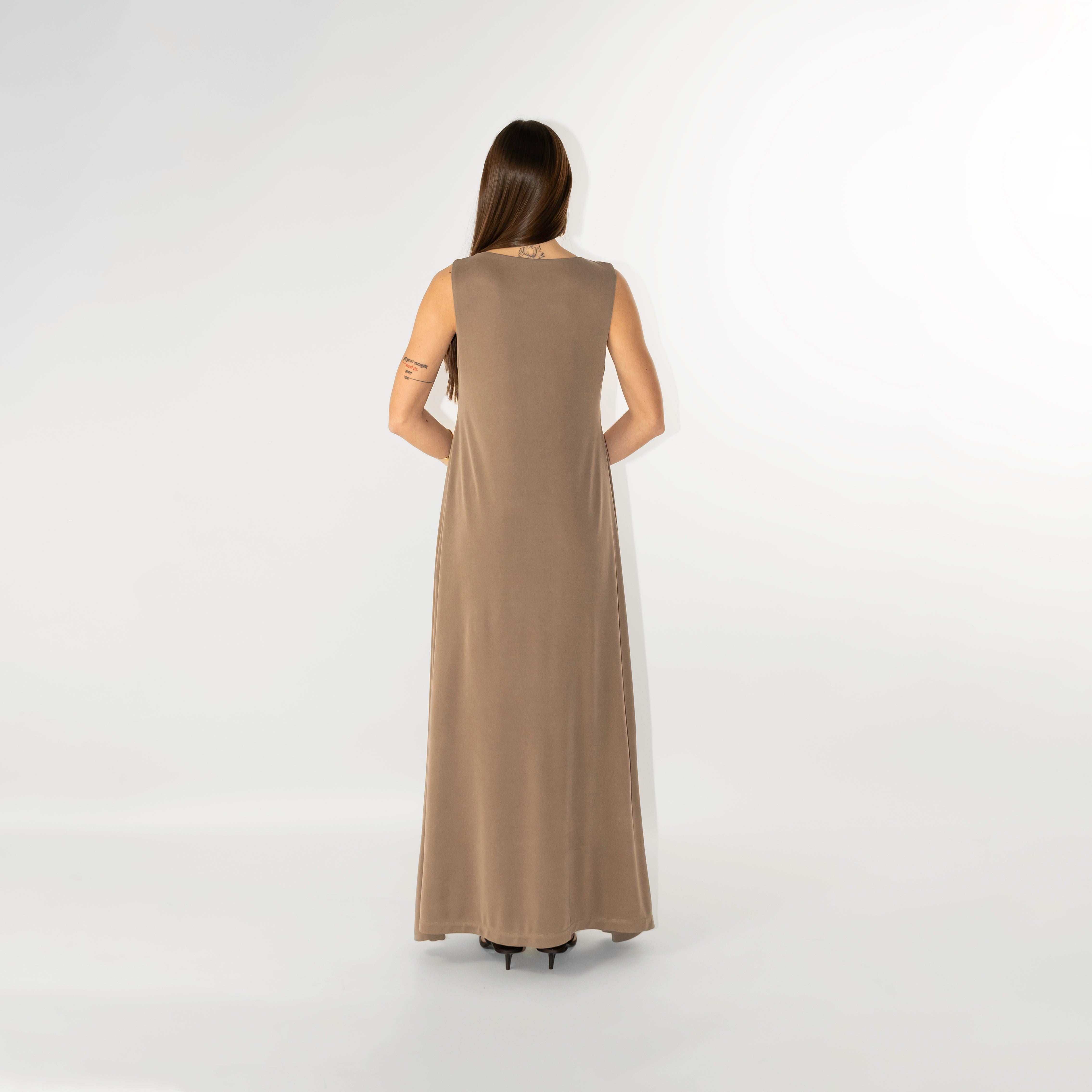 Abito maxi scollo tondo smanicato