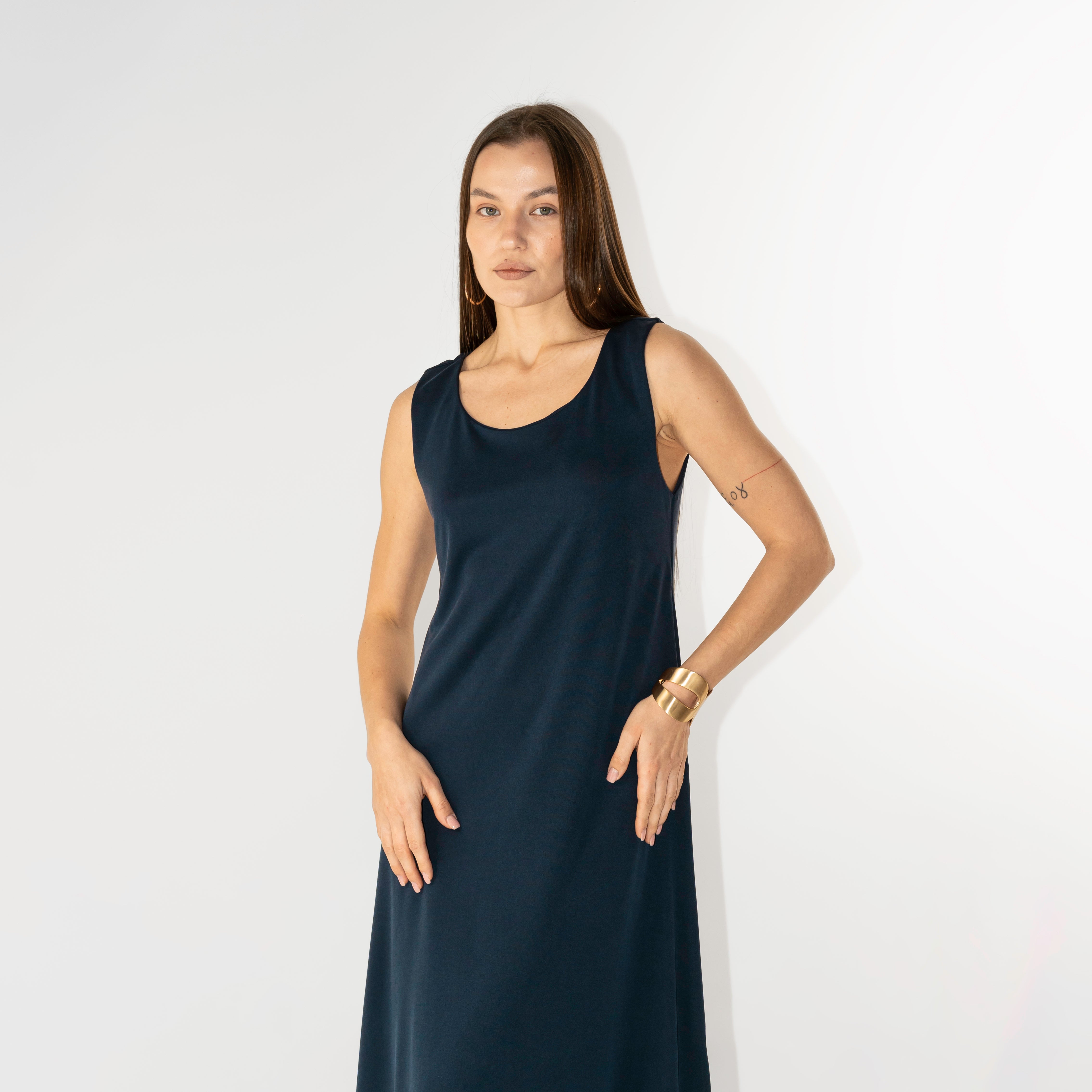 Abito maxi scollo tondo smanicato