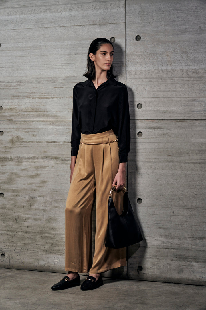 Pantaloni in cupro a gamba ampia