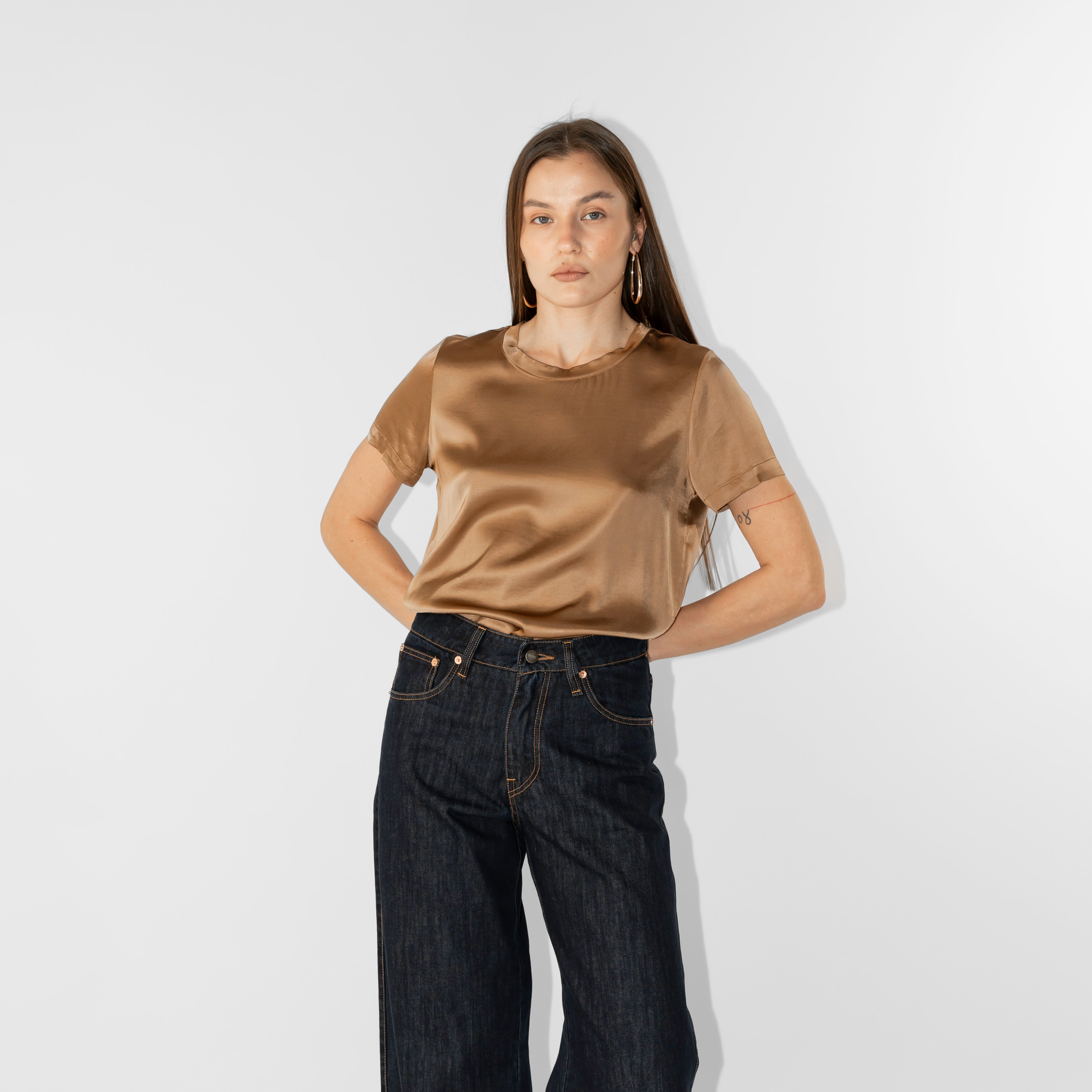 T-shirt in raso viscosa