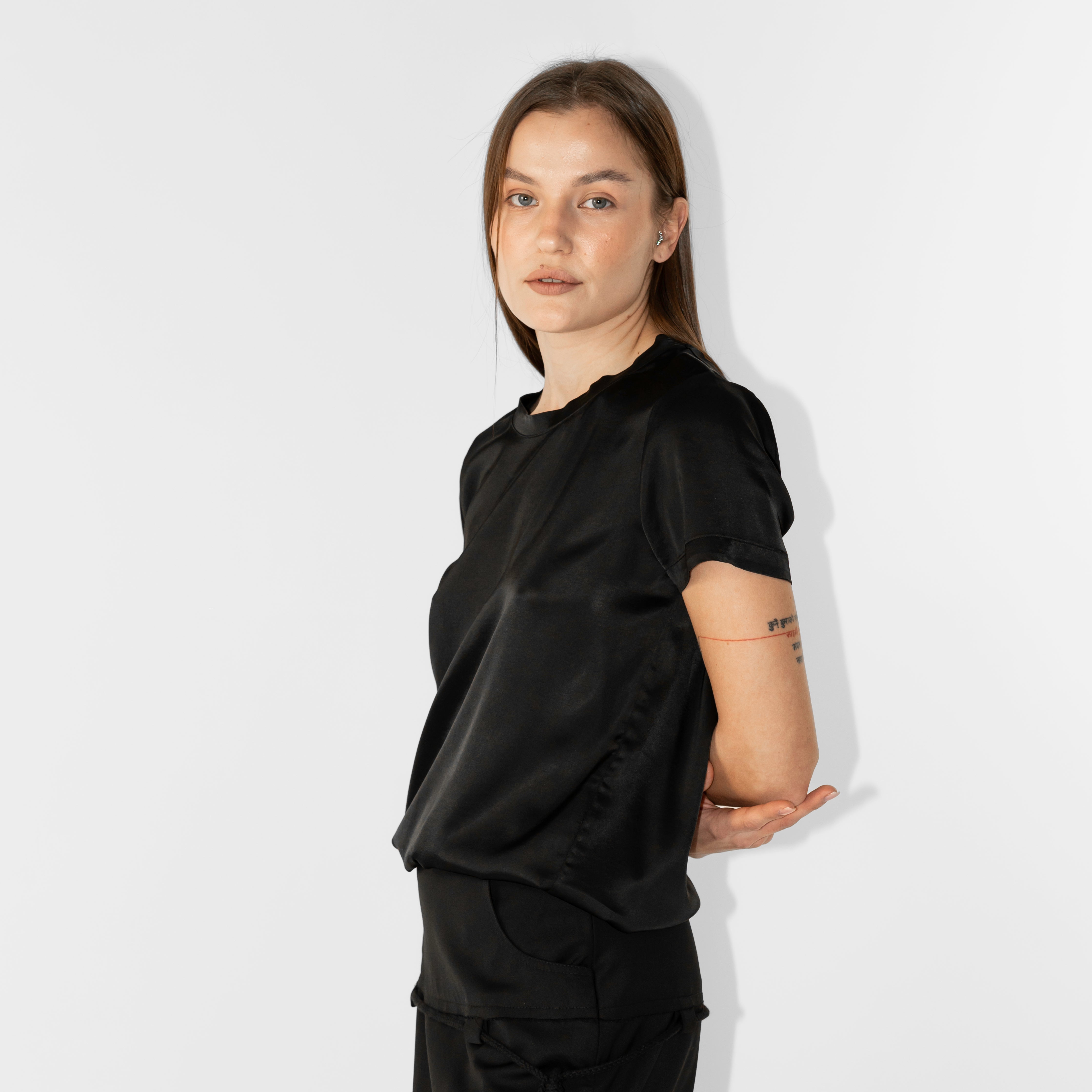 T-shirt in raso viscosa