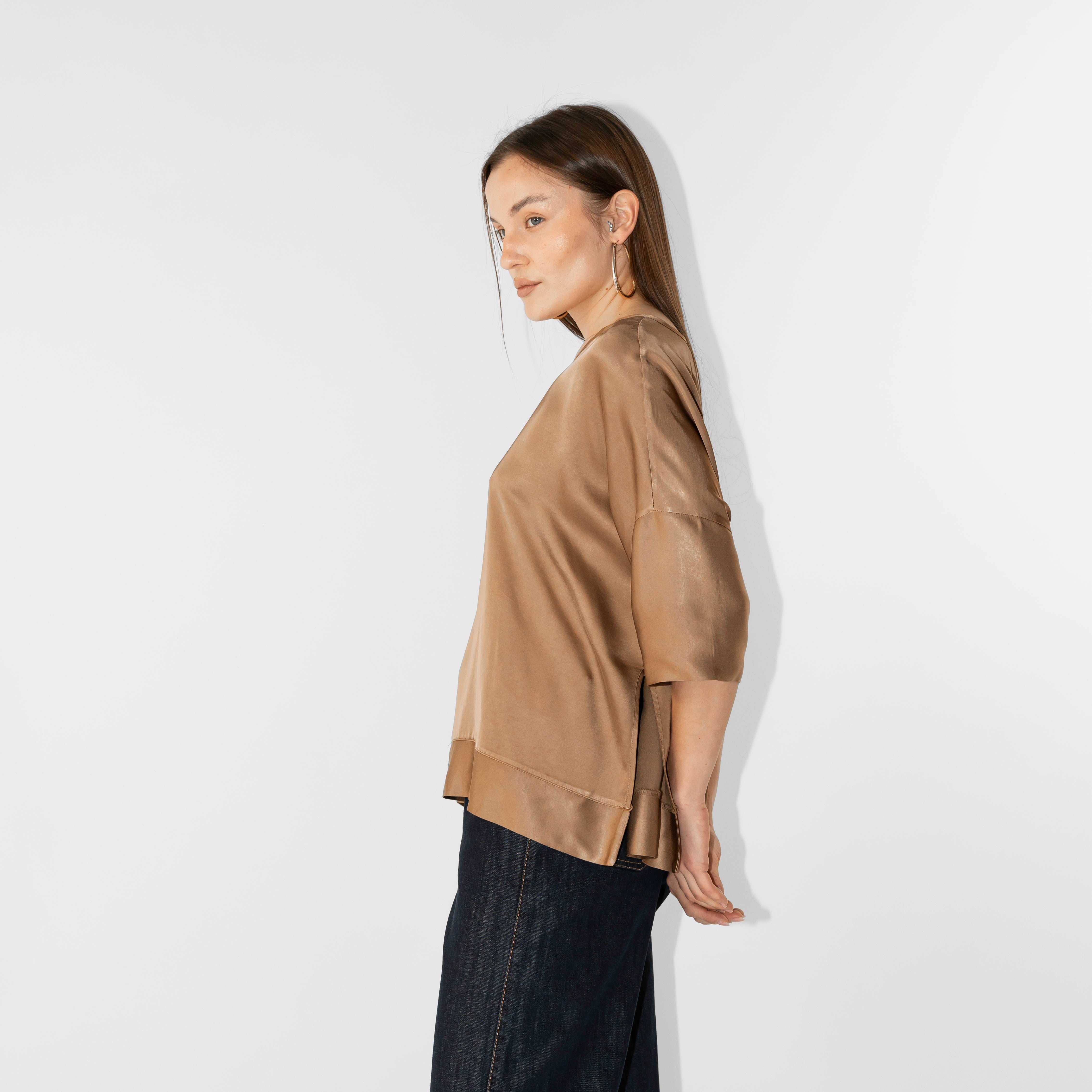 T-shirt in raso viscosa manica 3/4