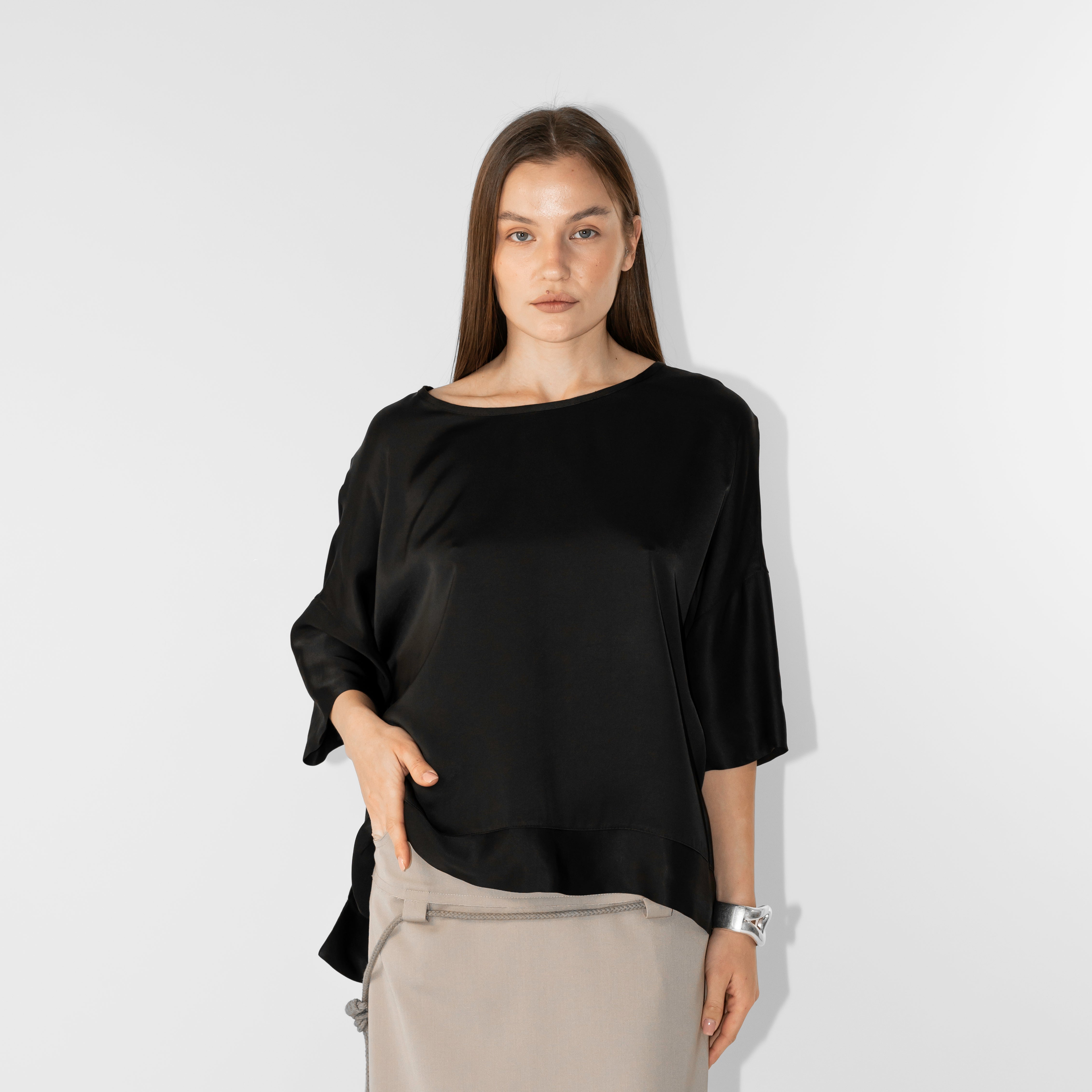 T-shirt in raso viscosa manica 3/4