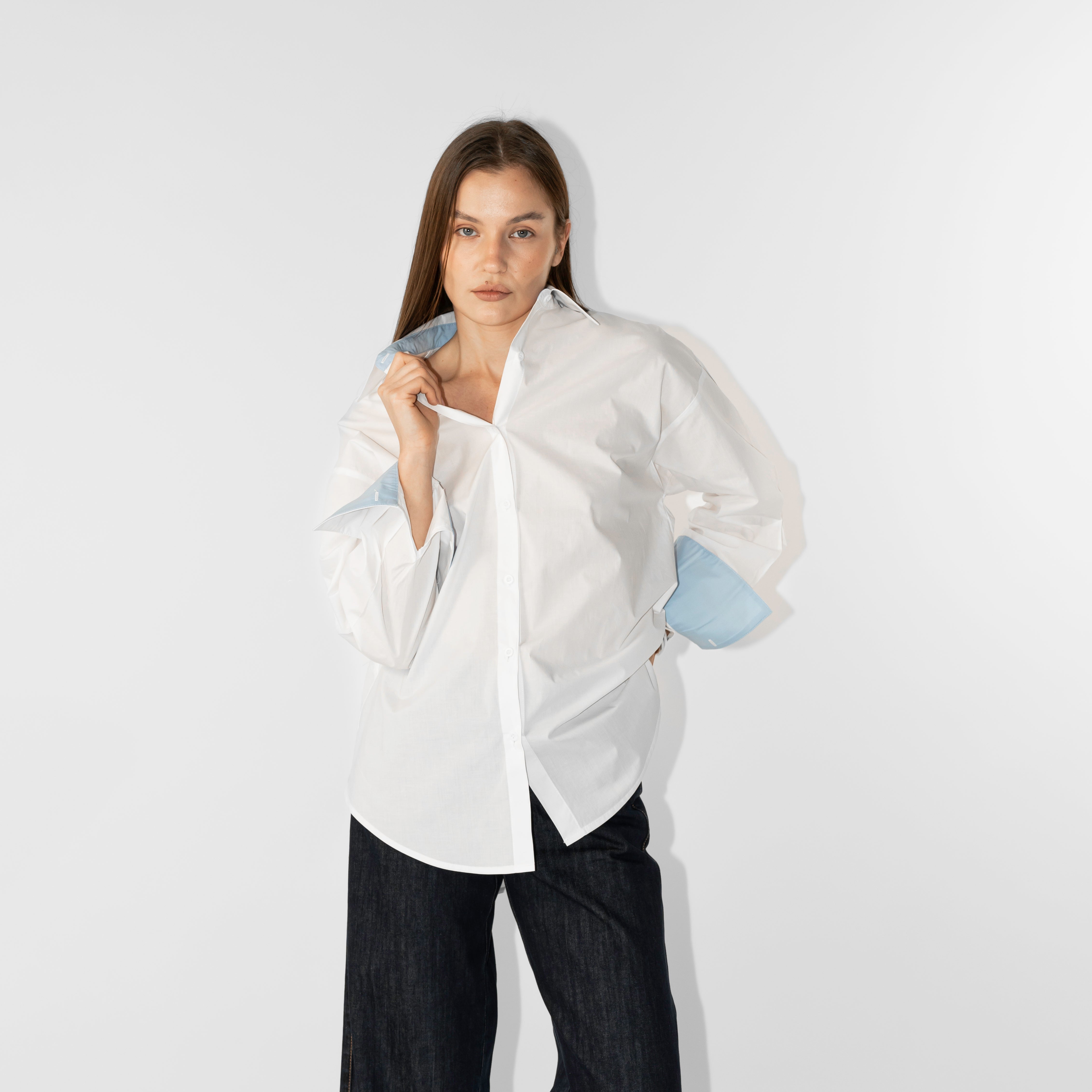 Camicia popelin con polsini a contrasto