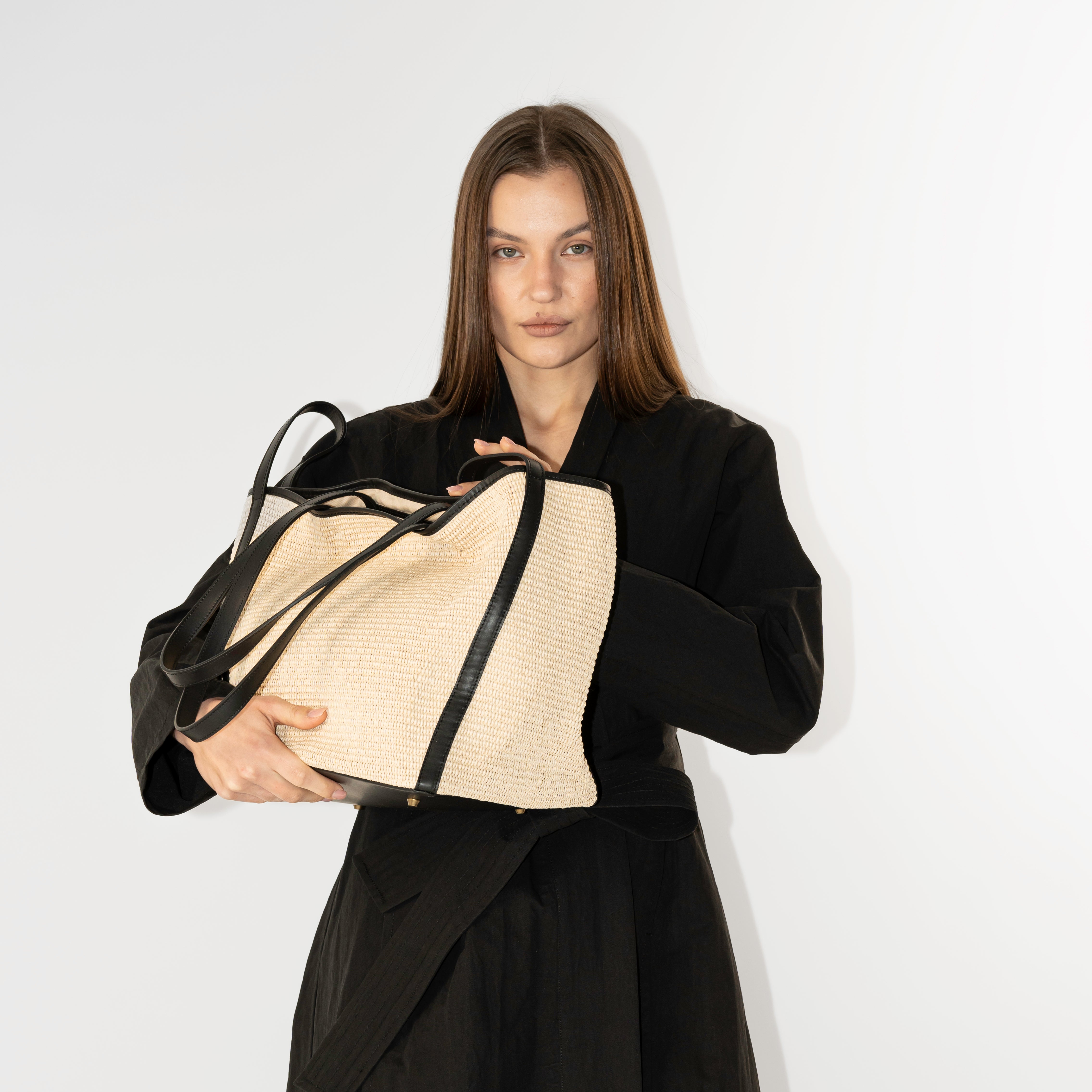 Raffia tote bag