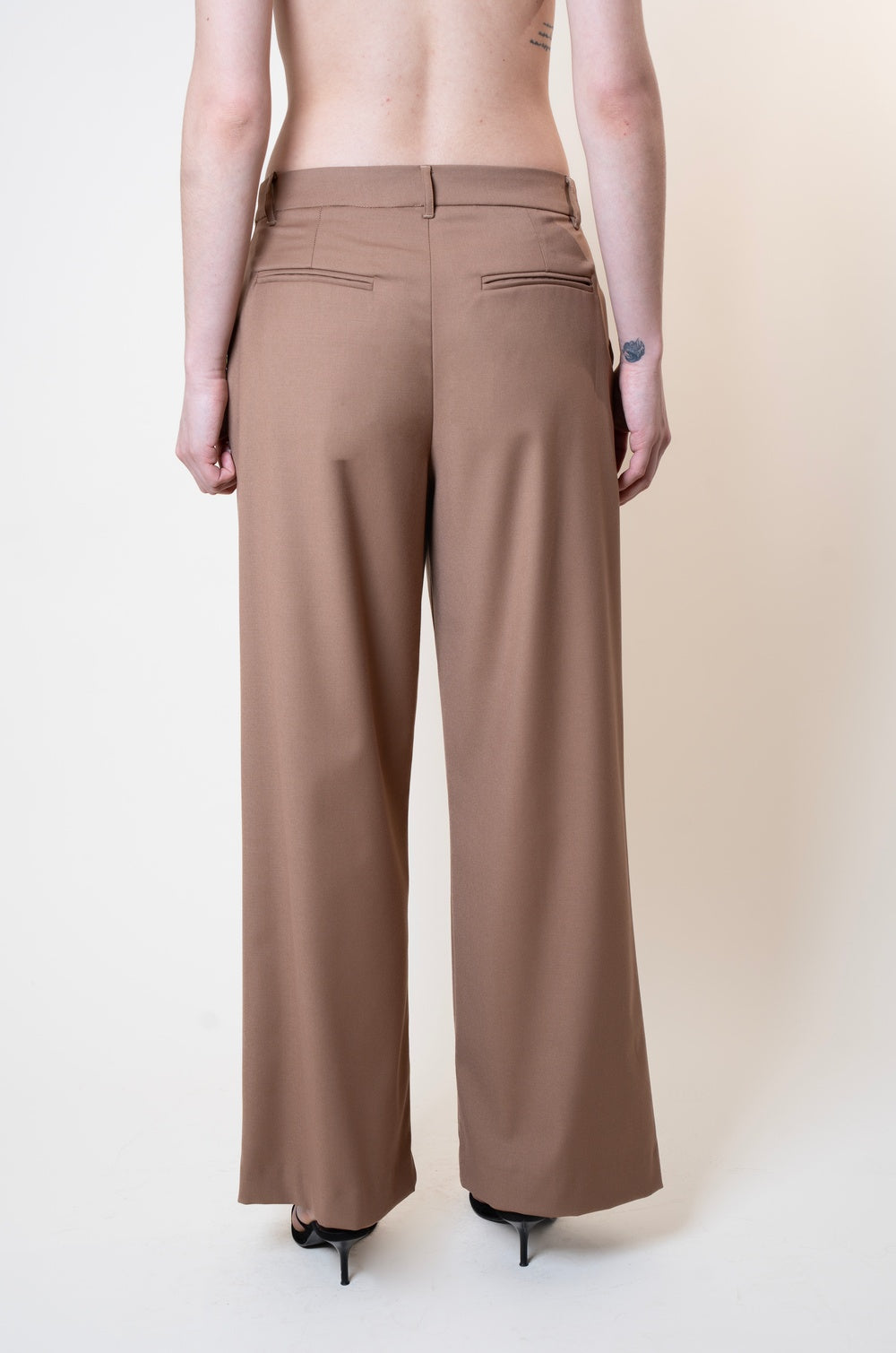 Pantaloni tailleur wide leg fit
