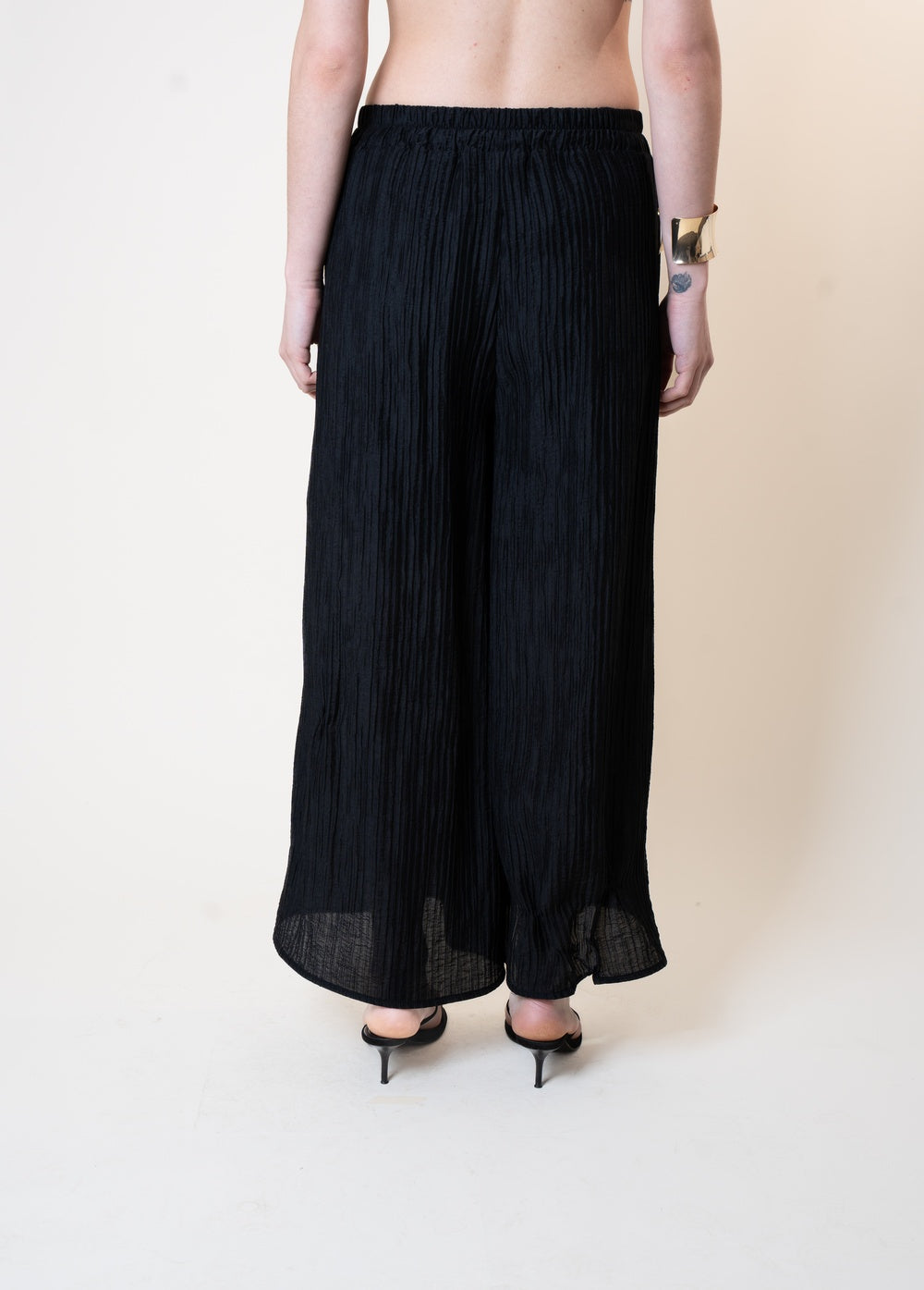 Pantaloni crickle wide leg fit
