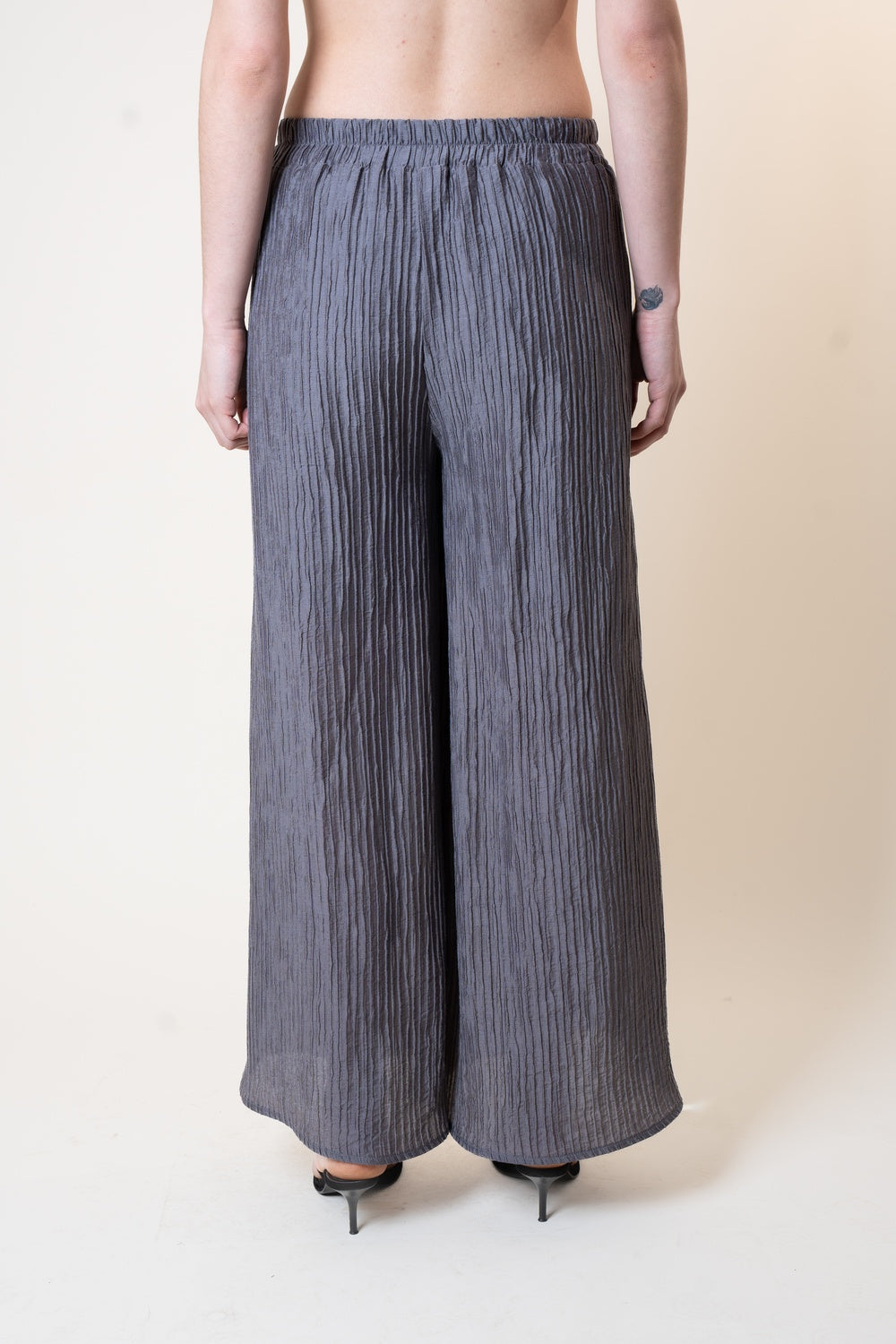 Pantaloni crickle wide leg fit