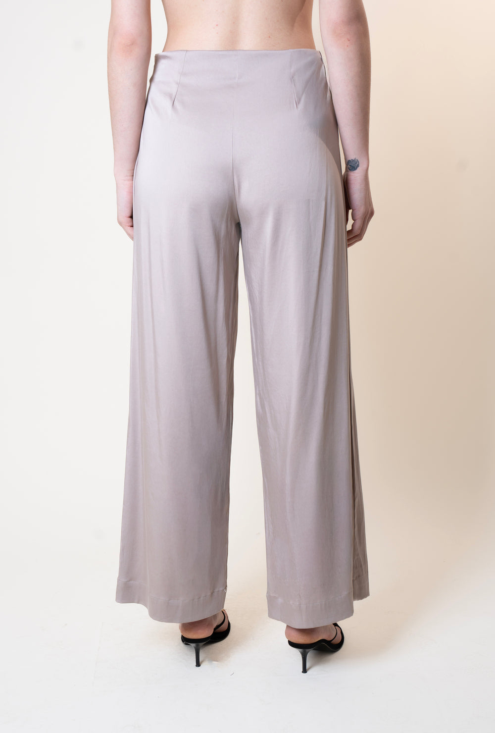 Pantaloni in tencel wide leg fit