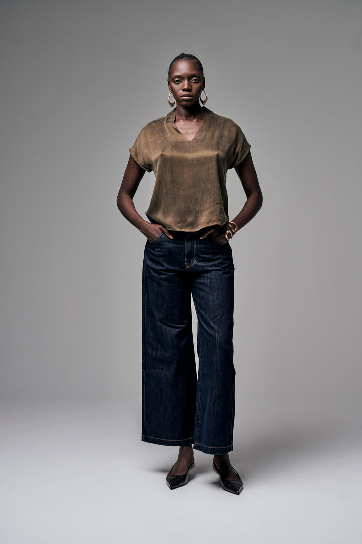 Blusa in cupro dal taglio morbido